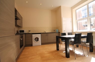 Casa Central, City Centre, Newcastle - Image 2